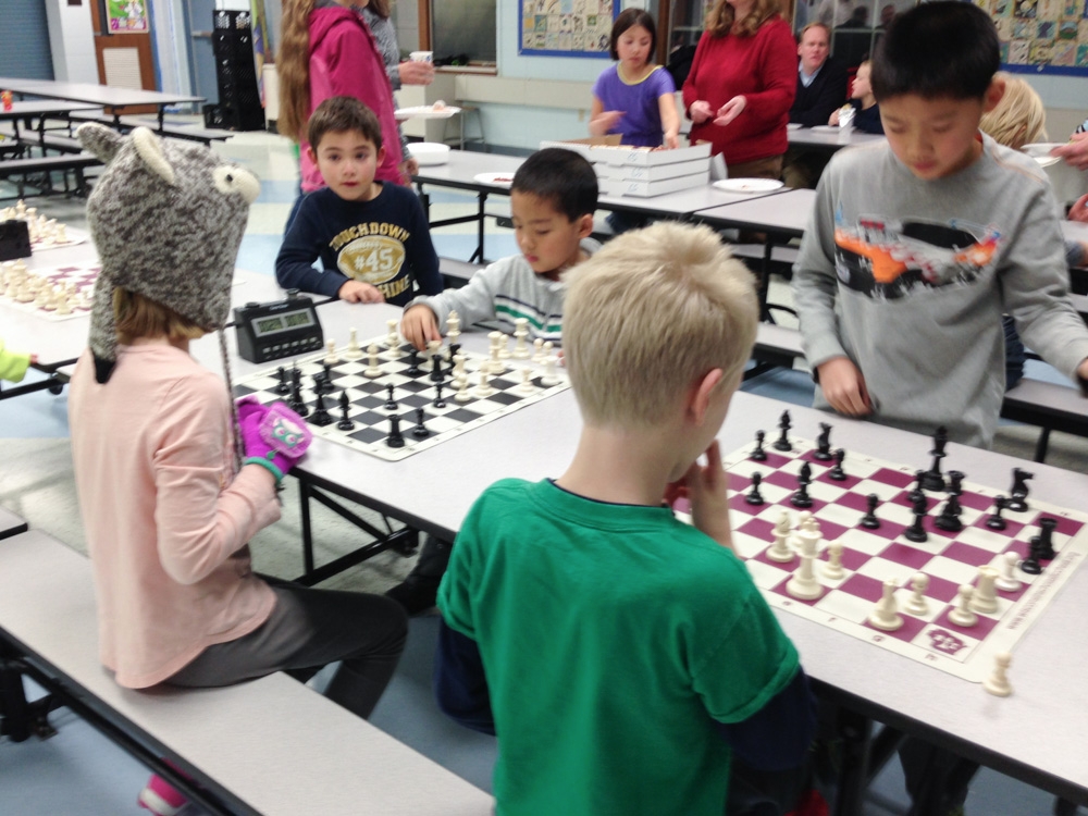 2013-chess-club-holiday-party-002